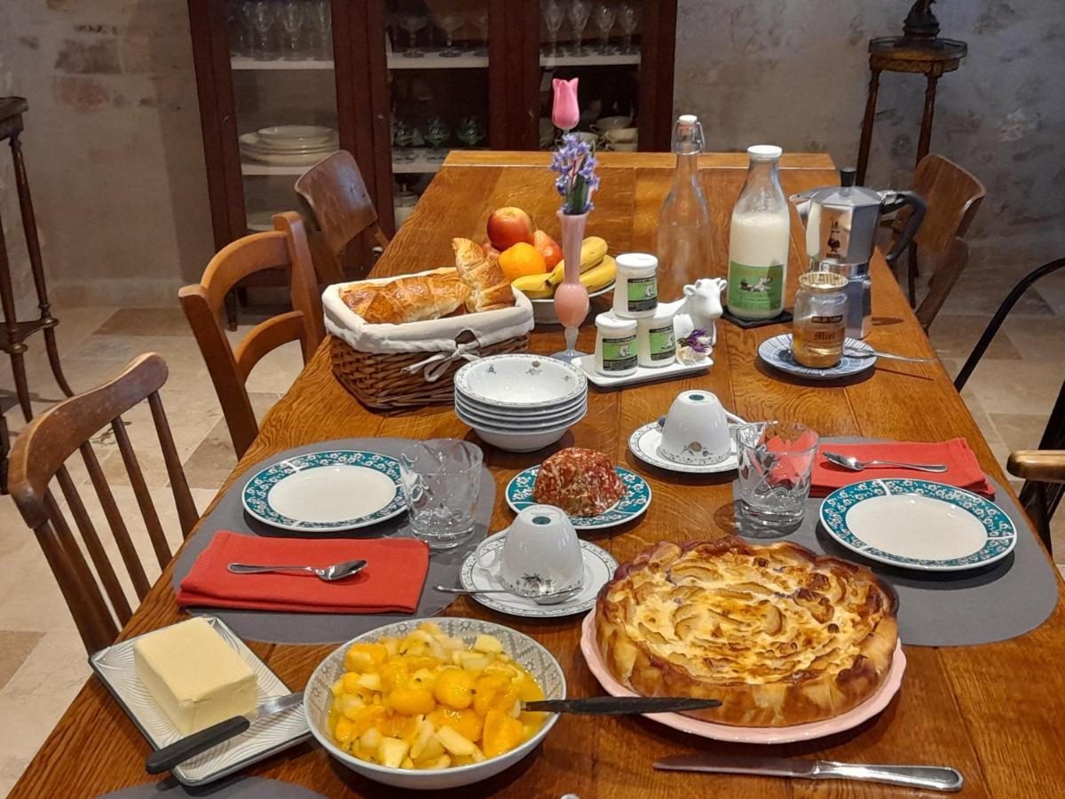 Aux Sources De Ouanne Bed & Breakfast Exterior foto