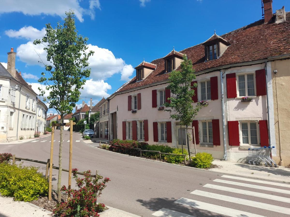 Aux Sources De Ouanne Bed & Breakfast Exterior foto