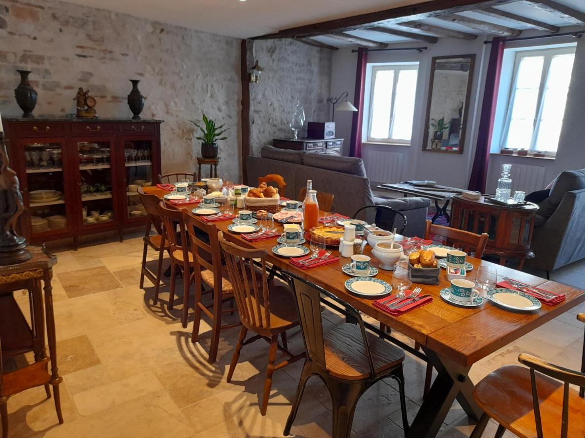 Aux Sources De Ouanne Bed & Breakfast Exterior foto